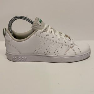 Adidas Advantage - Size 5